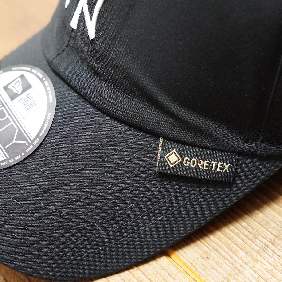 最終値下げ 新品 daiwa×newera 9thirty GORE-TEX 9THIRTY GORE-TEX PACLITE ブラック | アウトドア | ニューエラ