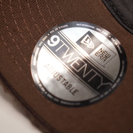 NEW ERA・ニューエラ　9TWENTY Boa Fleece ボアフリース（ブラウン）