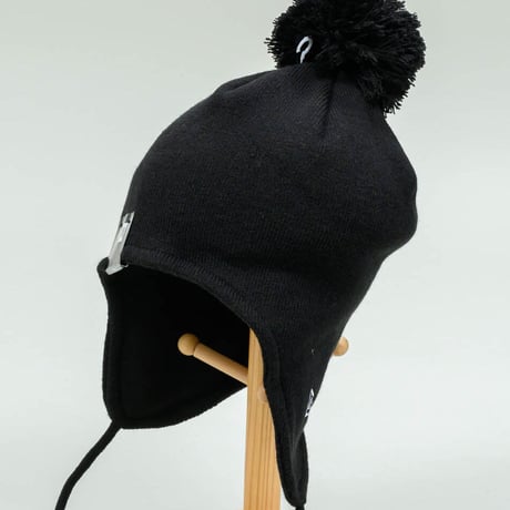 NEWERA・ニューエラ　   ポンポンニット イヤーフラップ Ear Flap ブラック