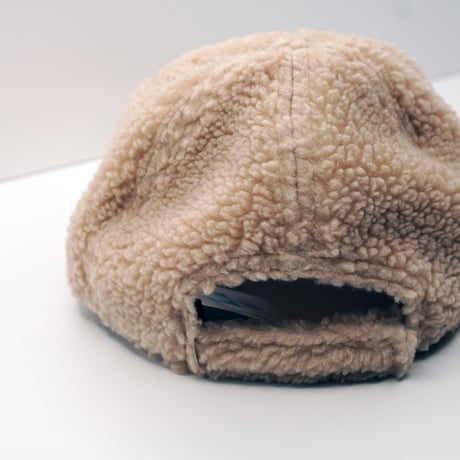 NEW ERA・ニューエラ　9TWENTY Boa Fleece ボアフリース（ベージュ）