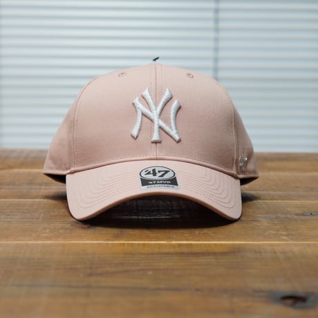 ニューヨーク・ヤンキース '47 [フォーティーセブン]   Yankees Raised Basic '47 MVP Dusty Mauve