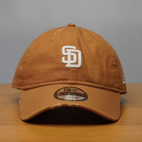 NEW ERA・ニューエラ 9TWENTY サンディエゴ・パドレス クーパーズタウン Damaged Duck Canvas ライトブロンズ