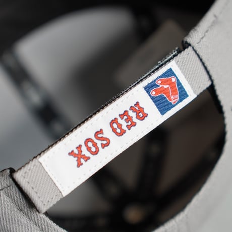 NEW ERA・ニューエラ　9FORTY MLB Woven Label ボストン・レッドソックス グレー
