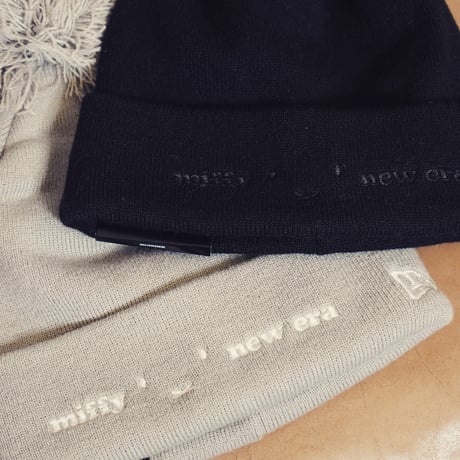 NEW ERA・ニューエラ　 ポンポンニット miffy ミッフィー フェイス（グレー）