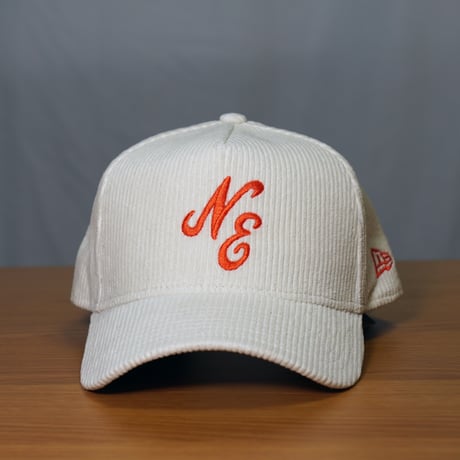 NEW ERA・ニューエラ 9FORTY A-Frame CORDUROY コーデュロイ クラシックロゴ アイボリー 14667896