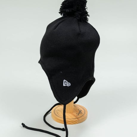 NEWERA・ニューエラ　   ポンポンニット イヤーフラップ Ear Flap ブラック