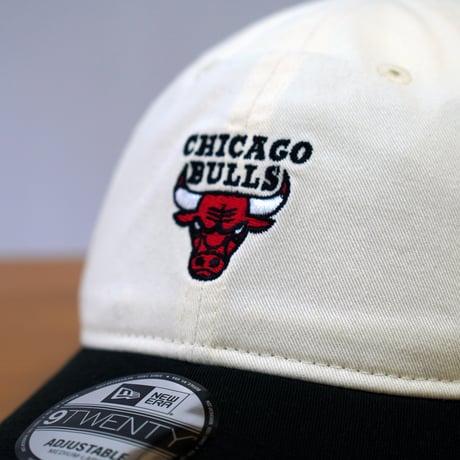 NEW ERA・ニューエラ 9TWENTY NBA Mini Logo シカゴ・ブルズ クローム/ブラック