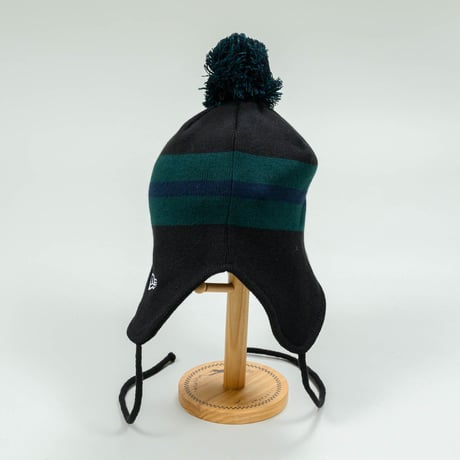 NEWERA・ニューエラ　   ポンポンニット イヤーフラップ Ear Flap ブラック × ブリティッシュグリーン