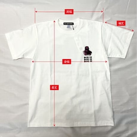 DE SINGSMAN　DAZE INN Tee（ホワイト）