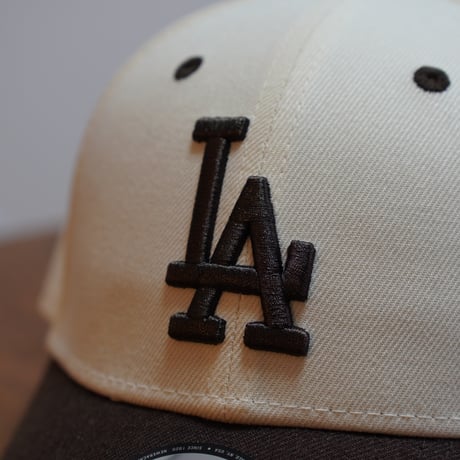 NEWERA・ニューエラ　 9FORTY MLB Wool Visor ロサンゼルス・ドジャース クローム ブラウンバイザー