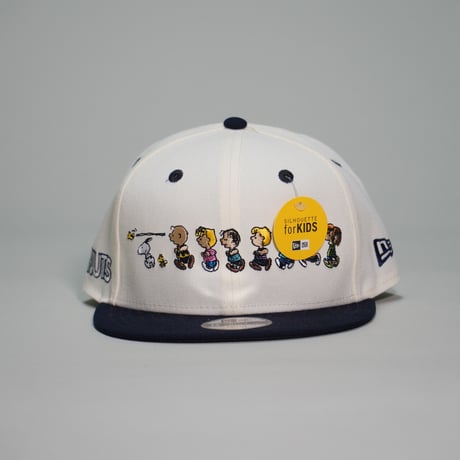 NEW ERA・ニューエラ　Youth 9FIFTY PEANUTS ピーナッツ フレンズ クロームホワイト ネイビーバイザー