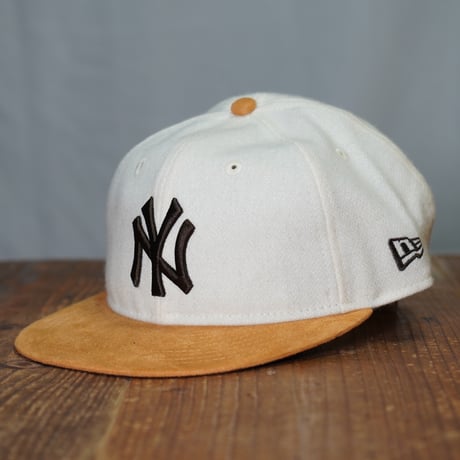NEW ERA・ニューエラ　RC 9FIFTY ニューヨーク・ヤンキース オフホワイト マスタードスウェードバイザー  14667630