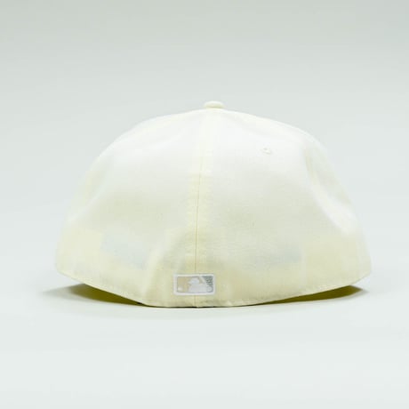 NEW ERA・ニューエラ　  59FIFTY White Collection ニューヨーク・ヤンキース ホワイト × ホワイト ライトブルーアンダーバイザー