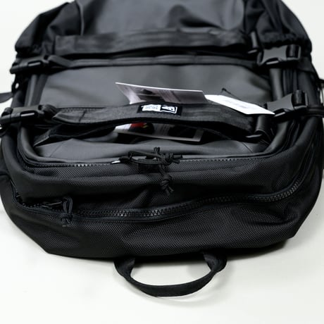 NEW ERA・ニューエラ　 スケートボード アーバンパック 33L TPU（ブラック）