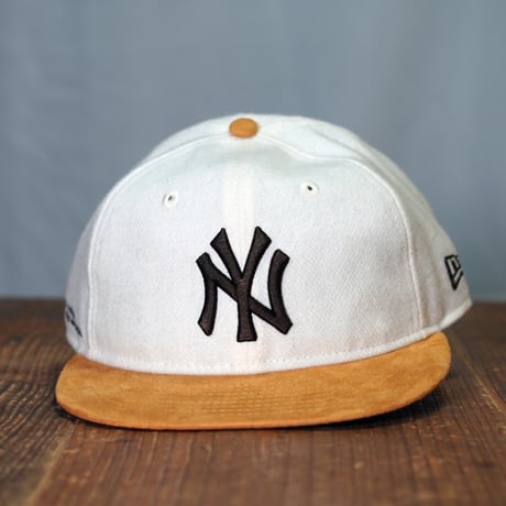 NEW ERA・ニューエラ　RC 9FIFTY ニューヨーク・ヤンキース オフホワイト マスタードスウェードバイザー  14667630