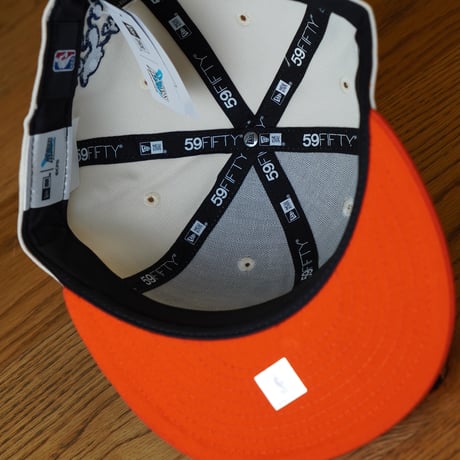 NEW ERA・ニューエラ　59FIFTY COIN PARKING DELIVERY シカゴ・ブルズ ワインコーク セーフティオレンジバイザー 13534558