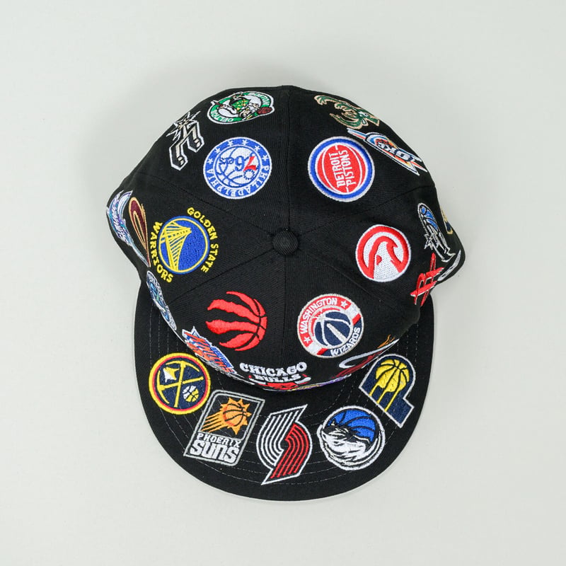 NEW ERA・ニューエラ 9FIFTY Team Logo Allover NBA（ブラ