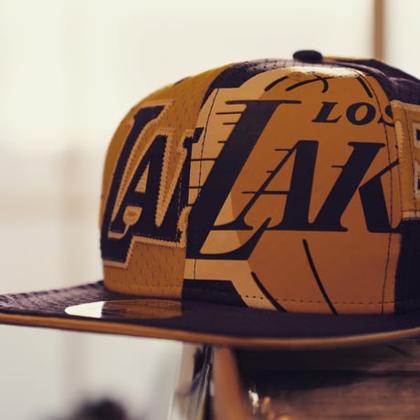 NEW ERA・ニューエラ　 9FIFTY OF LOSLAK JERSE OSFA YEL PUR　NBA　LAKERS・レイカーズ　八村塁