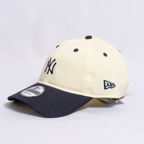 NEW ERA・ニューエラ　 9TWENTY MLB Side Logo ニューヨーク・ヤンキース ミニロゴ（クロームホワイト・ネイビーバイザー）