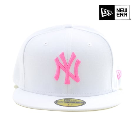 NEW ERA・ニューエラ　59FIFTY NEW ERA NEYYAN WHITE NEON PINK ニューヨーク・ヤンキース ネオンピンクロゴ
