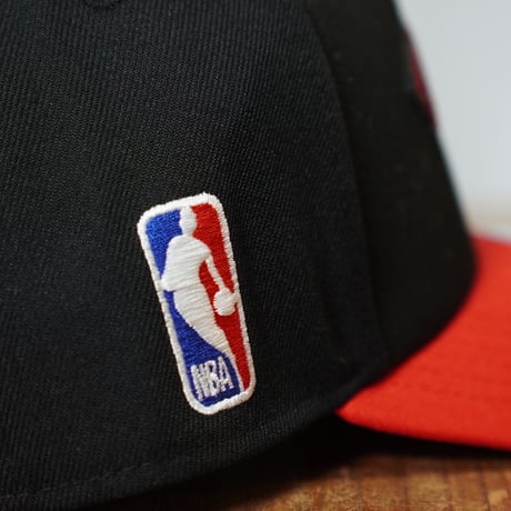 NEW ERA・ニューエラ 9FORTY A-Frame NBA Rhinestone ラインストーン シカゴ・ブルズ ブラック レッドバイザー 14667877