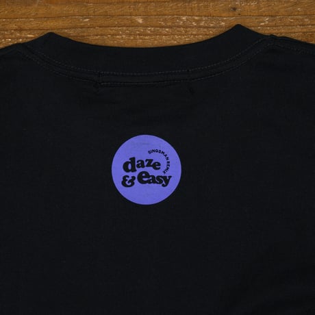 DE SINGSMAN　"stakes is high" Tee 12inchタイトル Reタイポグラフィック（Black）