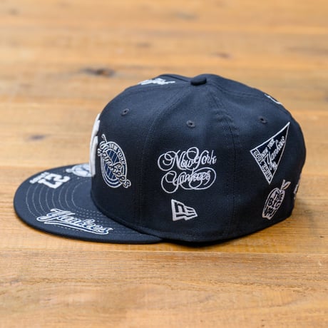 NEWERA・ニューエラ　 59FIFTY New York Yankees Allover ニューヨーク・ヤンキース（ネイビー）