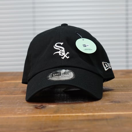 NEWERA・ニューエラ　カジュアルクラシック MLB Casual Classic シカゴ・ホワイトソックス ミッドロゴ ブラック × クロームホワイト