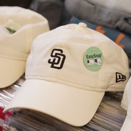 NEWERA・ニューエラ　9TWENTY MLB Summer Corduroy サンディエゴ・パドレス クロームホワイト