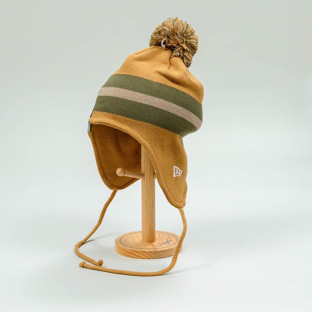 ◇【新品】FUR HEADWEAR ニット帽 イヤーフラップニット ボンボン ポンポンニット イヤーフラップ Ear Flap Line ブラック