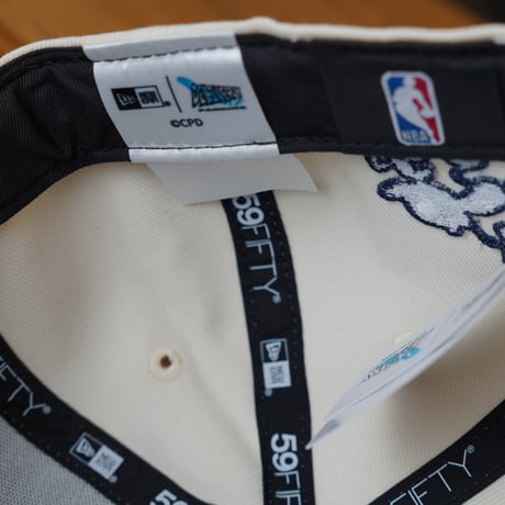 NEW ERA・ニューエラ　59FIFTY COIN PARKING DELIVERY シカゴ・ブルズ ワインコーク セーフティオレンジバイザー 13534558