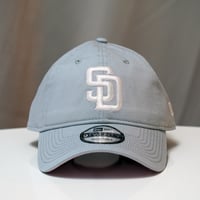 NEW ERA・ニューエラ 9TWENTY Sakuranagashi 桜流し サンディエゴ・パドレス スノーグレー