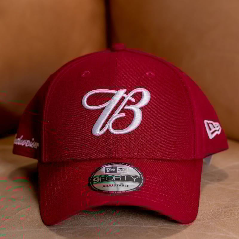 未使用品✨Budweiser RACING ロゴバドワイザー キャップ　レッド 64d98019c5bbdd403b9d25b807dd4d