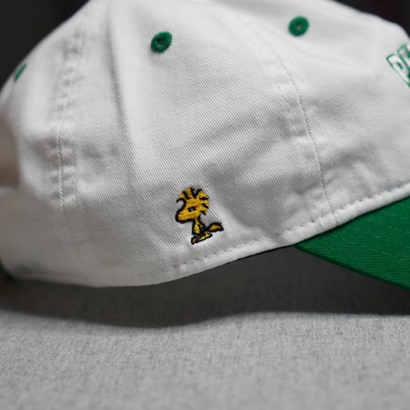 NEW ERA・ニューエラ　9THIRTY PEANUTS ピーナッツ ロゴ ホワイト ケリーグリーンバイザー