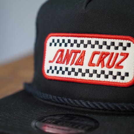NEW ERA・ニューエラ　The Golfer トラッカー SANTA CRUZ チェックロゴ ブラック