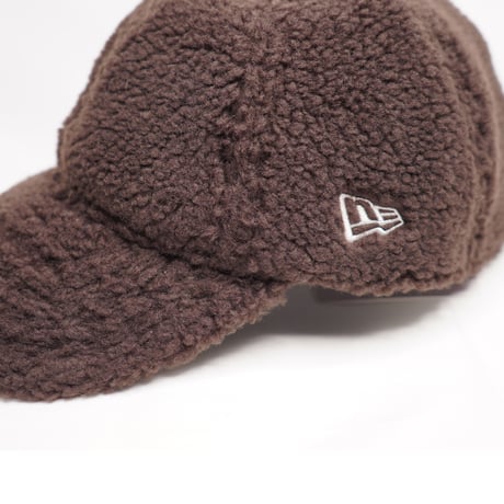 NEW ERA・ニューエラ　9TWENTY Boa Fleece ボアフリース（ブラウン）