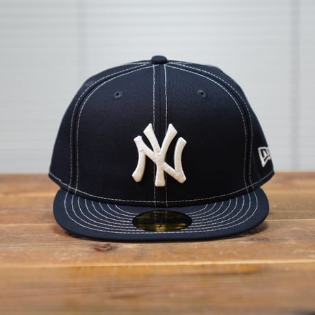 NEWERA・ニューエラ　59FIFTY White Stitches ニューヨーク・ヤンキース ネイビー