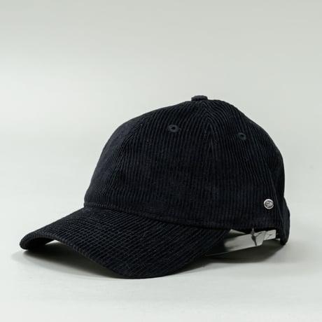 NEW ERA・ニューエラ　9TWENTY Corduroy コーデュロイ Metal Flag（ブラック）
