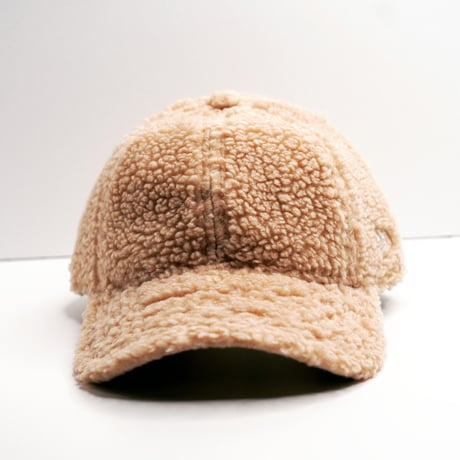 NEW ERA・ニューエラ　9TWENTY Boa Fleece ボアフリース（ベージュ）