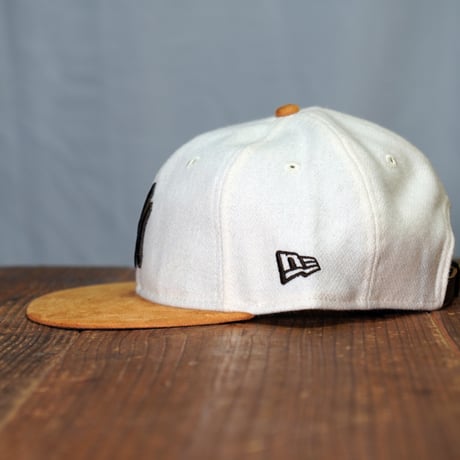 NEW ERA・ニューエラ　RC 9FIFTY ニューヨーク・ヤンキース オフホワイト マスタードスウェードバイザー  14667630