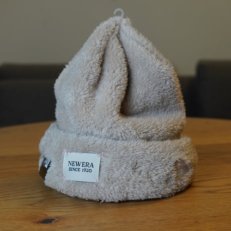 NEWERA・ニューエラ ベーシック カフニット Mink Fleece ウーブンパッチ ベージュ 14312164
