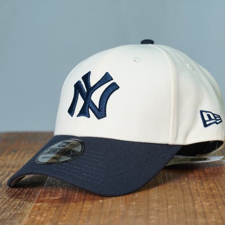 NEW ERA・ニューエラ　9FORTY MLB 2-Tone ニューヨーク・ヤンキース クーパーズタウン ワインコルク ネイビーバイザー  14667827