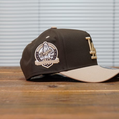 NEWERA・ニューエラ　9FORTY A-Frame Iced Latte ロサンゼルス・ドジャース ウォルナット キャメルバイザー
