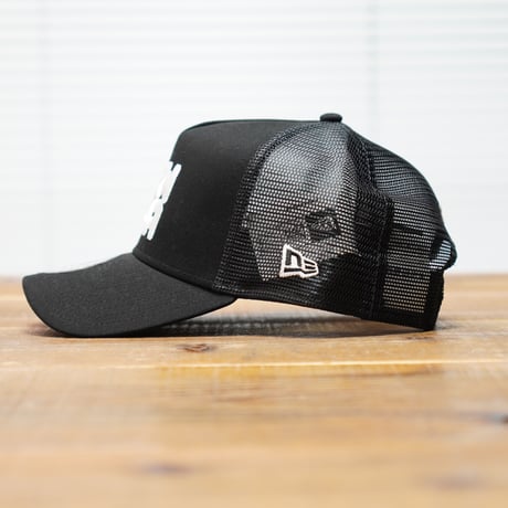 NEWERA・ニューエラ  9FORTY A-Frame トラッカー NYC チャンキーロゴ NEW ERA ブラック