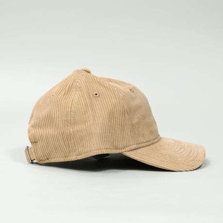 NEW ERA・ニューエラ　9TWENTY Corduroy コーデュロイ Metal Flag（ベージュ）