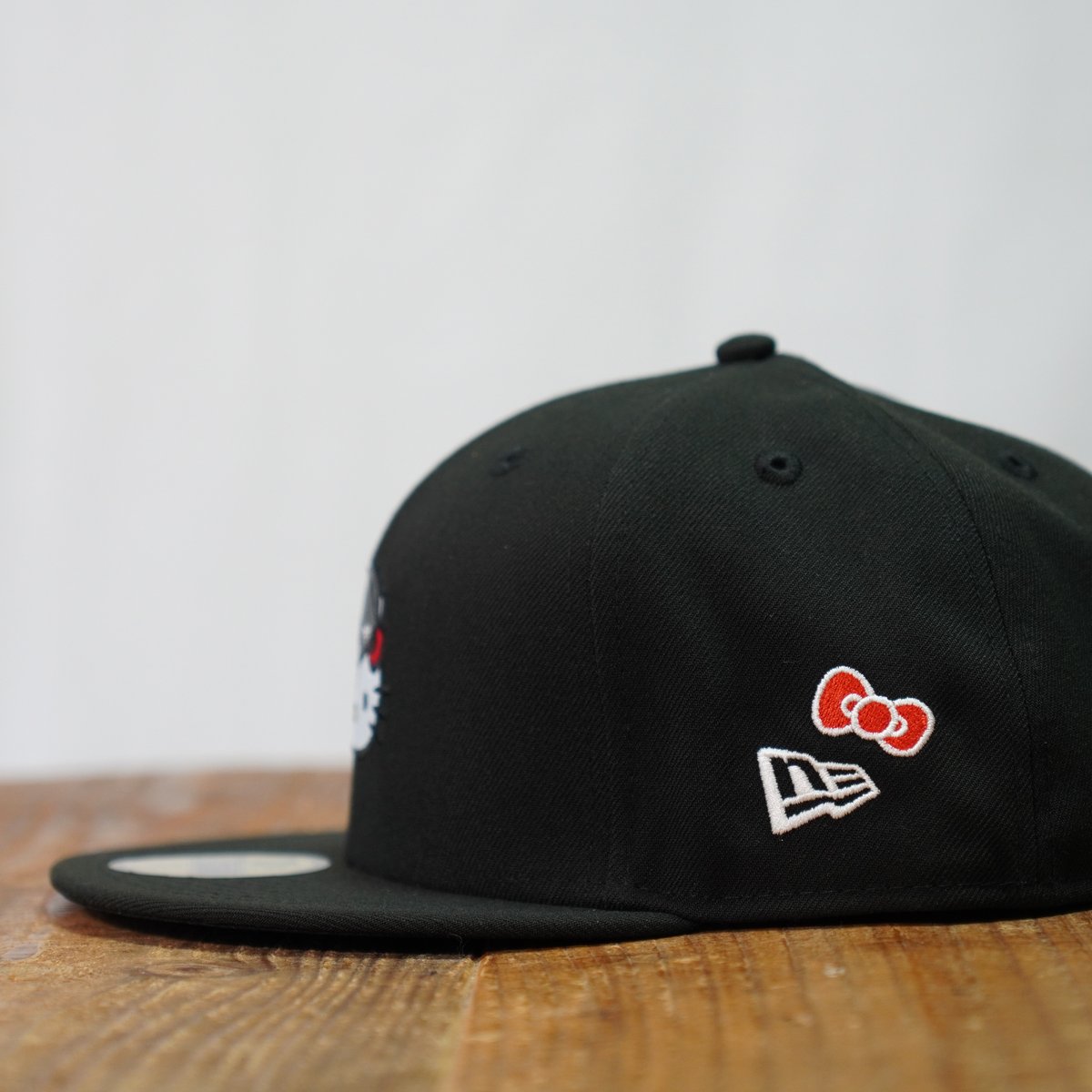 NEW ERA・ニューエラ 59FIFTY HELLO KITTY キャップ ブラック キティ