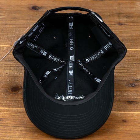 NEW ERA・ニューエラ　9THIRTY イージースナップ 出口 夏希 twilight moon ブラック × ブラック