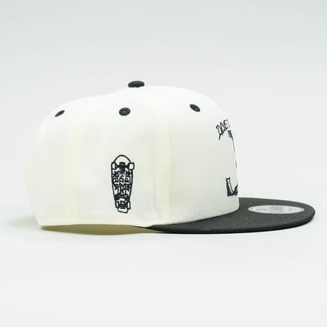 NEWERA・ニューエラ　  9FIFTY DOG TOWN ドッグタウン ロゴ クロームホワイト ブラックバイザー