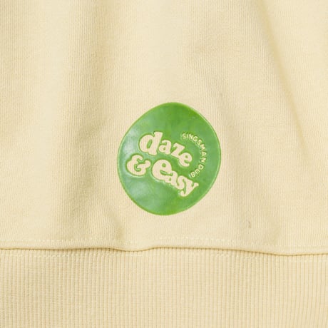 【DE SINGSMANシリーズ】第二弾　"stakes is high"　12inchタイトル　Reタイポグラフィック　スウェット（BEIGE）