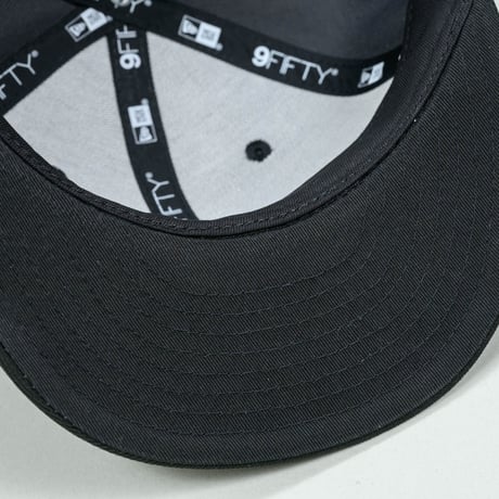 NEWERA・ニューエラ　  9FIFTY DOG TOWN ドッグタウン ロゴ グラファイト ブラックバイザー